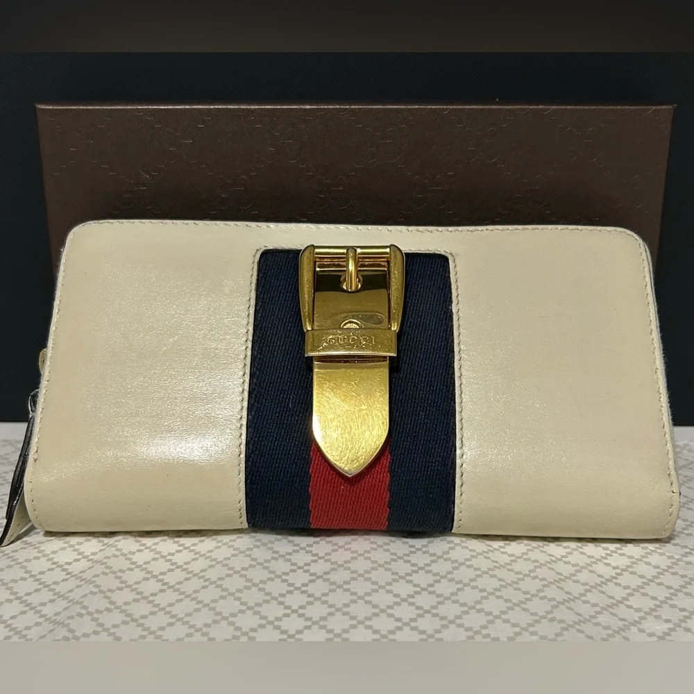 GUCCI Sylvie Web Accent Sherry Line Leather Accordion Zip Around Long Wallet